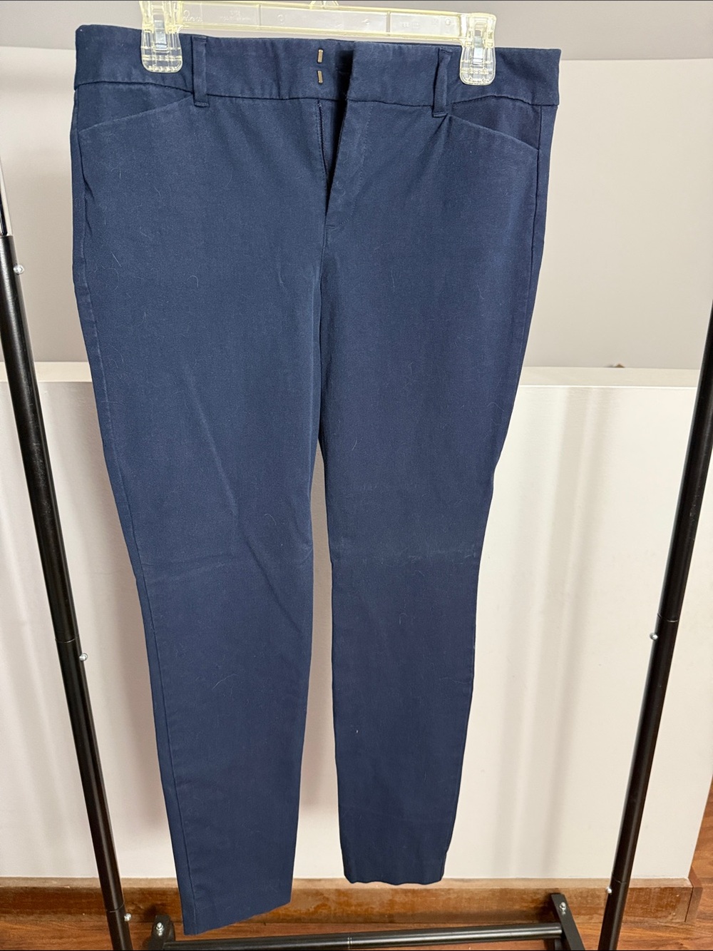 Old Navy Women’s Navy Skinny Pixie Pants - Navy Blue